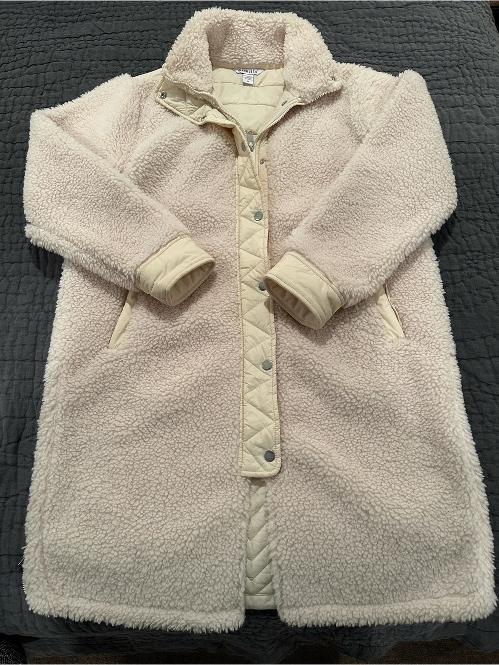 Athleta Cozy Day Hybrid Coat, cream, size Medium